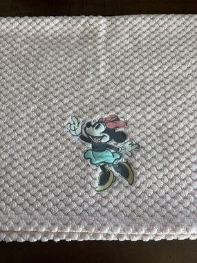 Disney Minnie Mouse Pink Textured Blanket Accent
